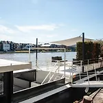 Peniche De Prestige A Avec Vue Sur La Citadelle - A L'abordage - By Voyages Copine *