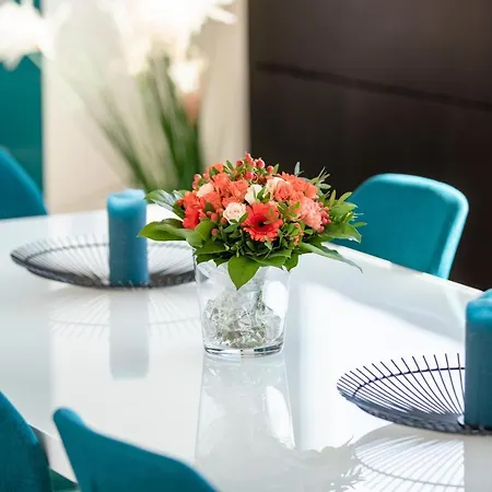 Peniche De Prestige A Avec Vue Sur La Citadelle - A L'abordage - By Voyages Copine *