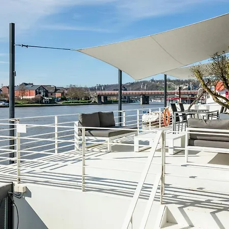 Bateau-hôtel Peniche De Prestige A Avec Vue Sur La Citadelle - A L'abordage - By Voyages Copine