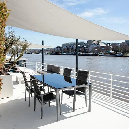 Botel Peniche De Prestige A Avec Vue Sur La Citadelle - A L'abordage - By Voyages Copine Namur
