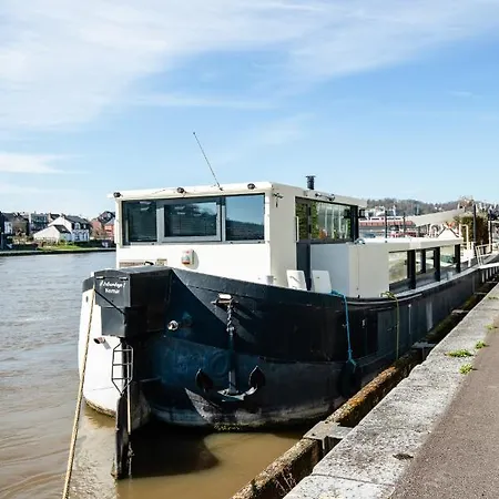 Bateau-hôtel Peniche De Prestige A Avec Vue Sur La Citadelle - A L'abordage - By Voyages Copine Namur