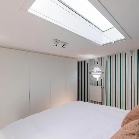Bådhotel Peniche De Prestige A Avec Vue Sur La Citadelle - A L'abordage - By Voyages Copine Namur