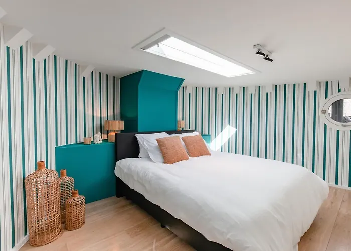 Bådhotel Peniche De Prestige A Avec Vue Sur La Citadelle - A L'abordage - By Voyages Copine Namur