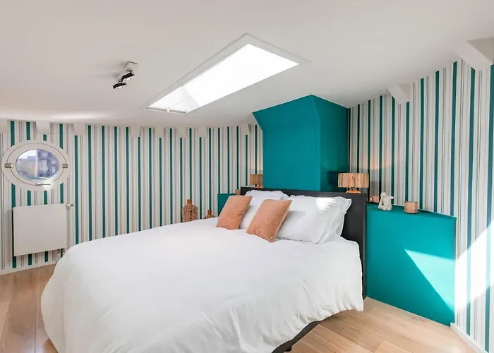 Peniche De Prestige A Avec Vue Sur La Citadelle - A L'abordage - By Voyages Copine 船屋