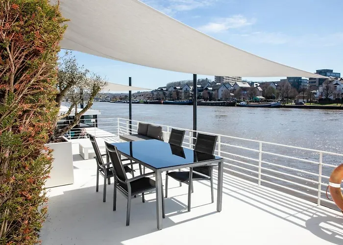 船屋 Peniche De Prestige A Avec Vue Sur La Citadelle - A L'abordage - By Voyages Copine 那慕尔