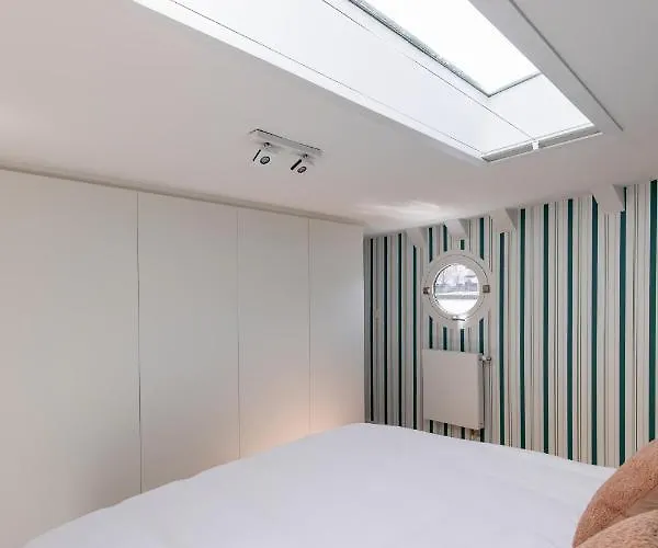 Bådhotel Peniche De Prestige A Avec Vue Sur La Citadelle - A L'abordage - By Voyages Copine Namur