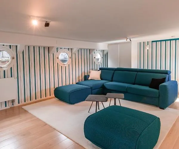 Peniche De Prestige A Avec Vue Sur La Citadelle - A L'abordage - By Voyages Copine Bådhotel Namur