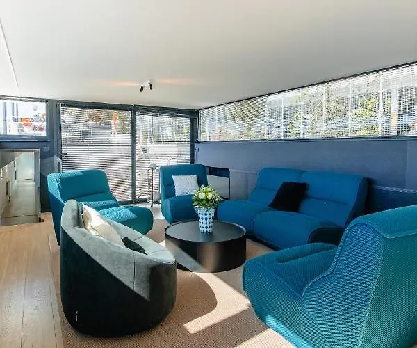 Tekne Peniche De Prestige A Avec Vue Sur La Citadelle - A L'abordage - By Voyages Copine