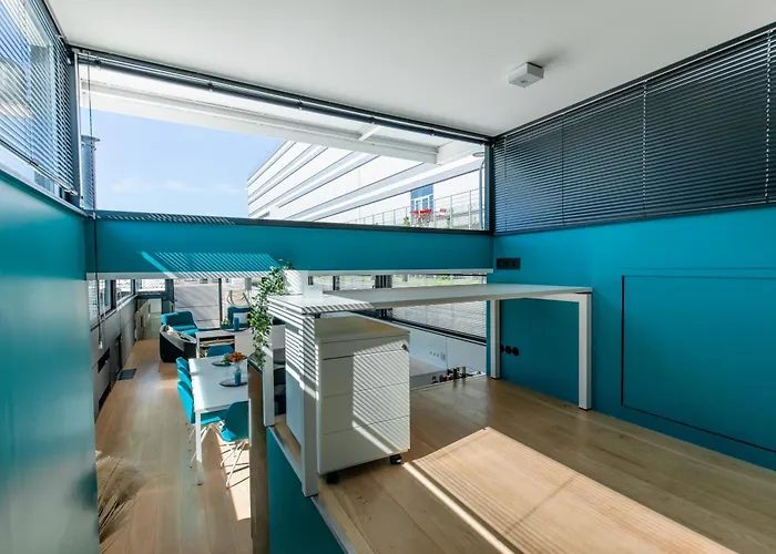 Tekne Peniche De Prestige A Avec Vue Sur La Citadelle - A L'abordage - By Voyages Copine *